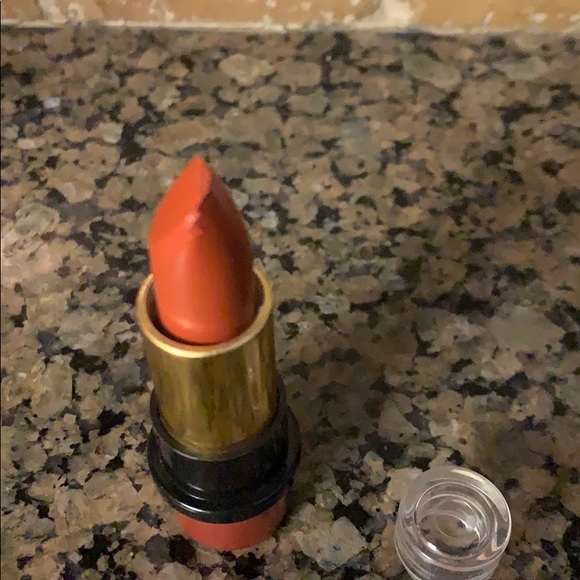 Chanel Hydrabase Moire Lipstick Damaged Tip - Picture 2 of 3